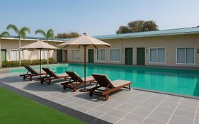Status Club Resort